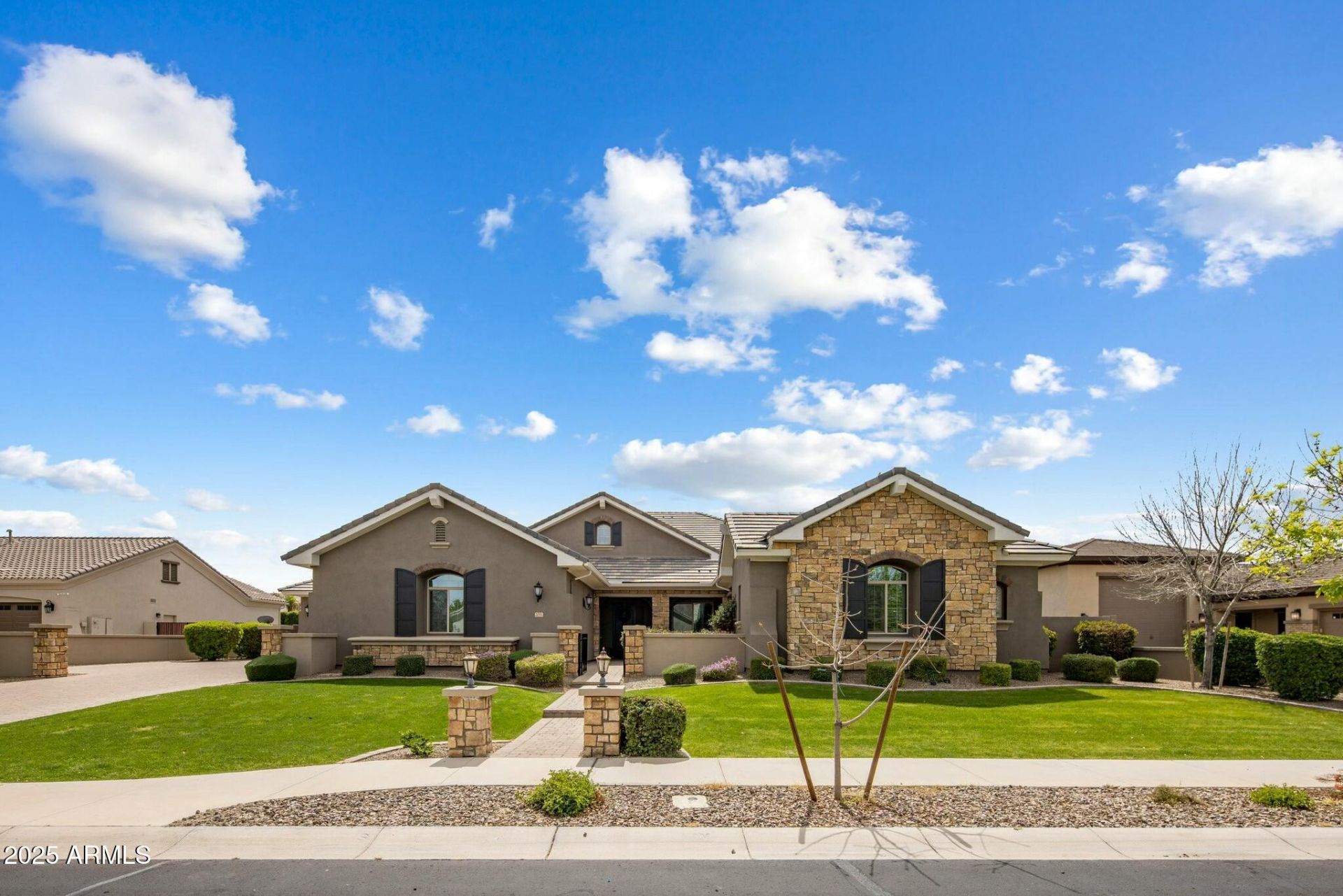 2051 E Aris Drive, Gilbert, AZ 85298 Main Photo