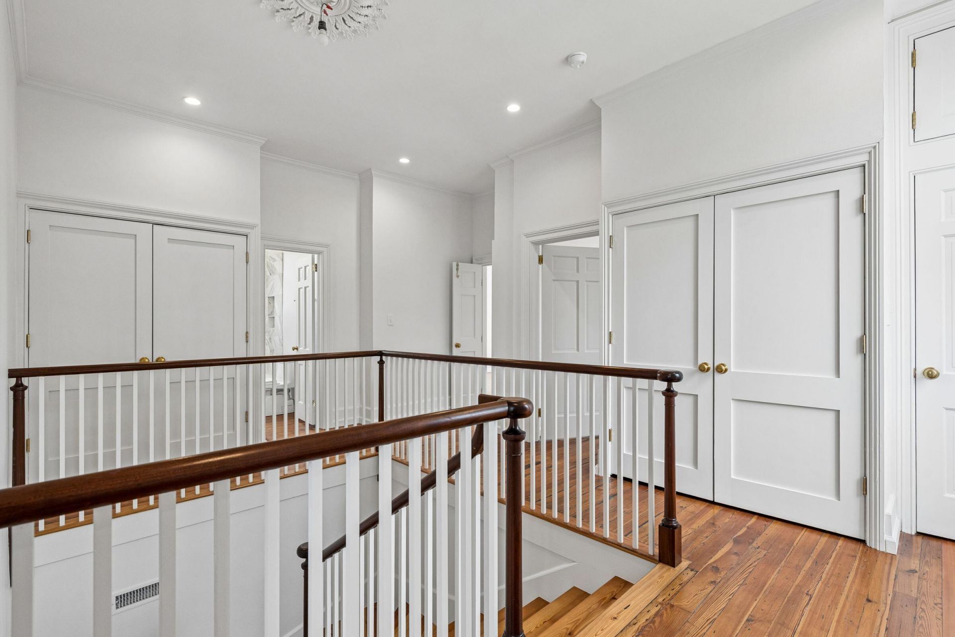 19 Water Street Photo 33