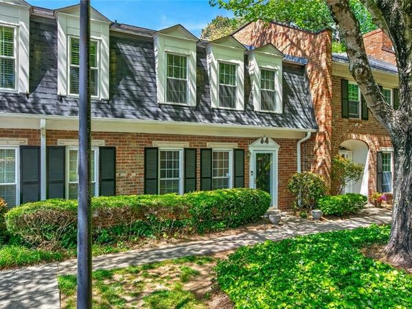 9 Scotland Place NW, Atlanta, GA 30318