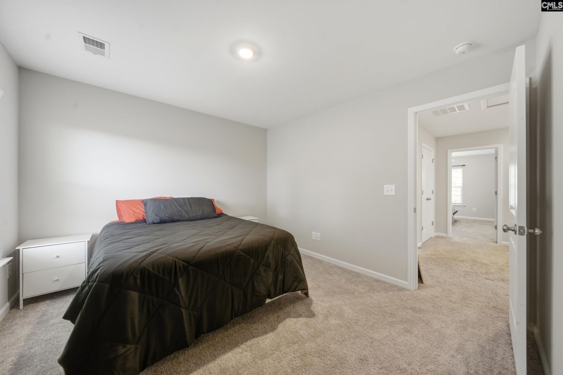 100 Leamington Way  Photo 27