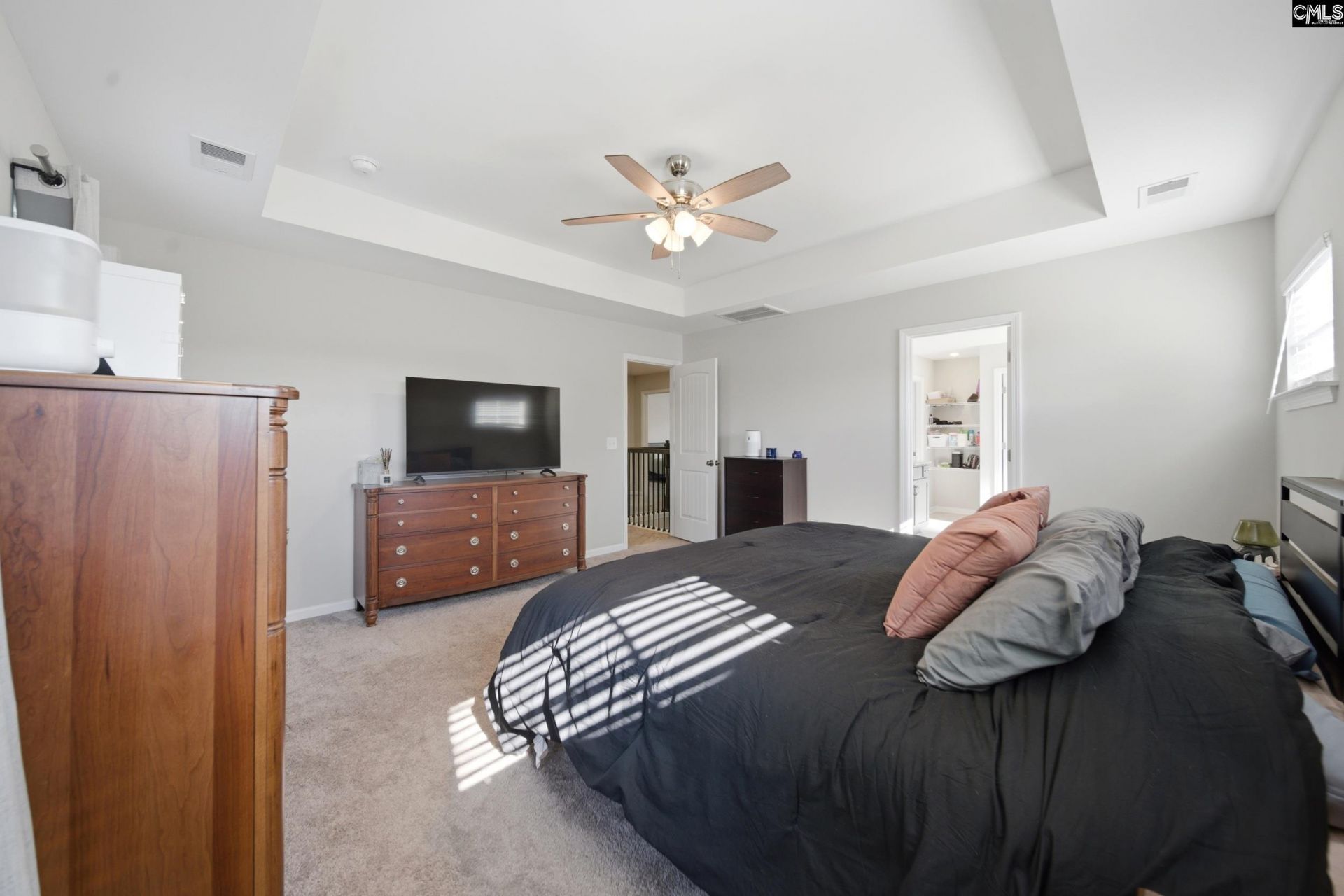 100 Leamington Way  Photo 31