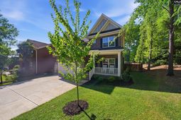 100 Leamington Way  photo 4