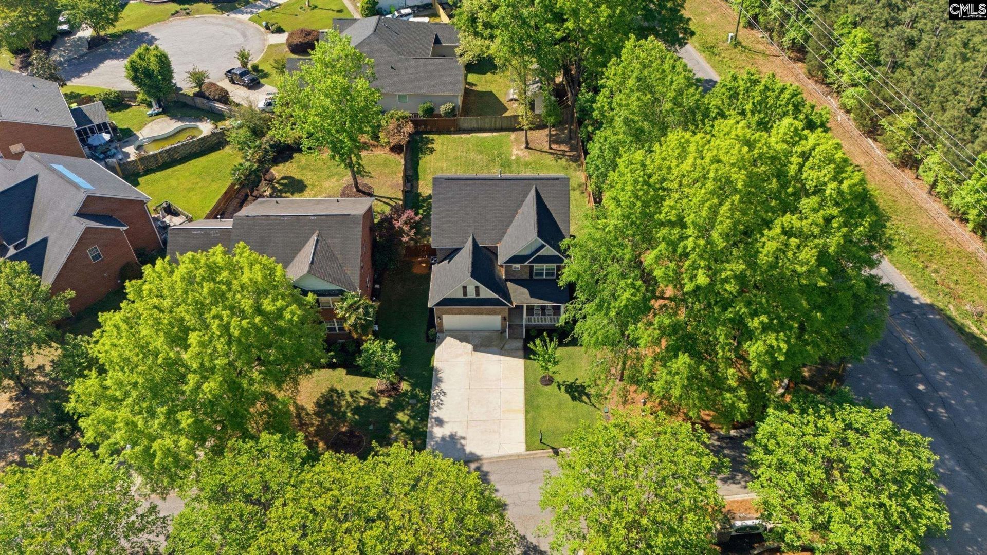 100 Leamington Way  Photo 41