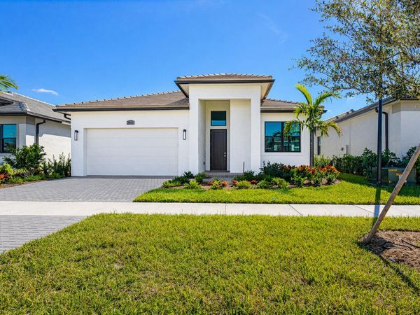 9155 SW Esule Way, Port St. Lucie, FL 34987