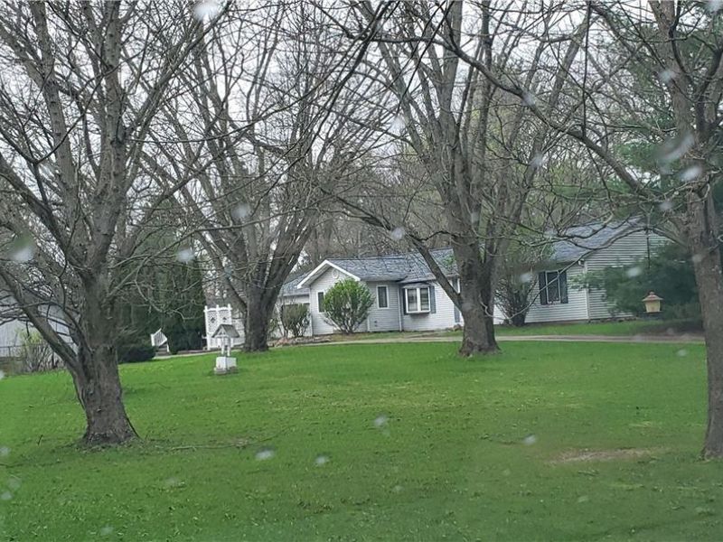 2252 N Medina Line Road, Akron, OH 44333 Photo 1