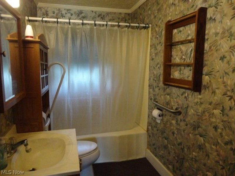 2252 N Medina Line Road, Akron, OH 44333 Photo 24