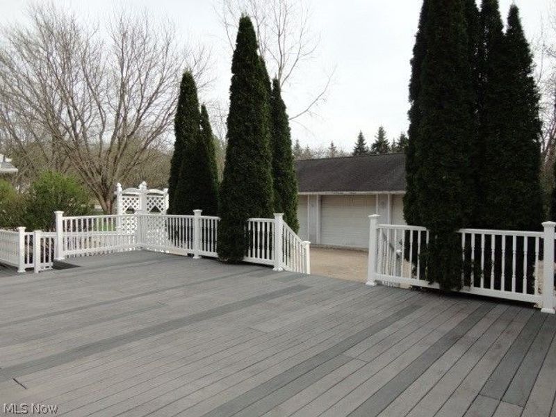 2252 N Medina Line Road, Akron, OH 44333 Photo 4