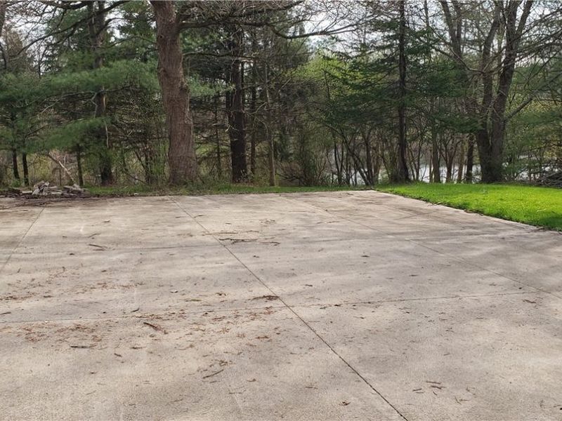 2252 N Medina Line Road, Akron, OH 44333 Photo 7