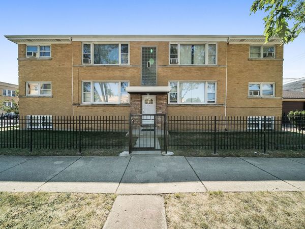 5201 W Wellington Avenue , Unit 2E, Chicago, IL 60641