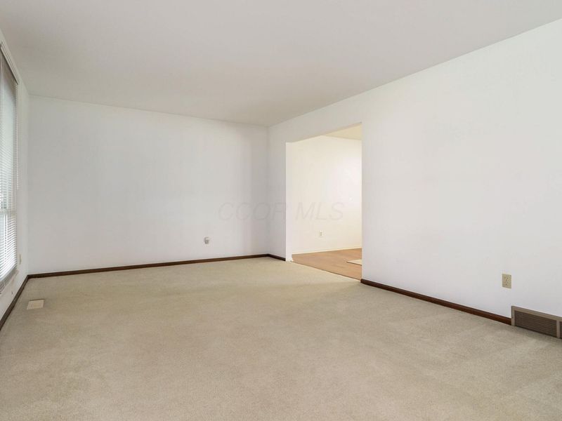 988 Danvers Avenue , Westerville, OH 43081 Photo 11