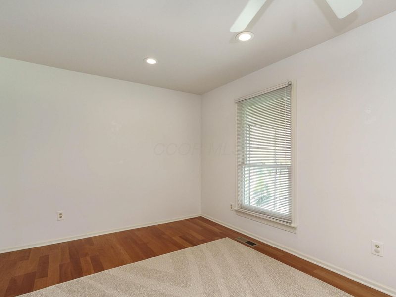 988 Danvers Avenue , Westerville, OH 43081 Photo 14