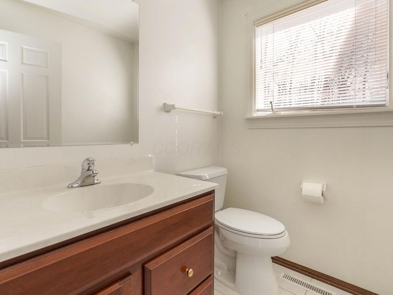 988 Danvers Avenue , Westerville, OH 43081 Photo 25