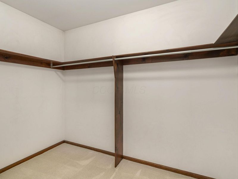 988 Danvers Avenue , Westerville, OH 43081 Photo 32