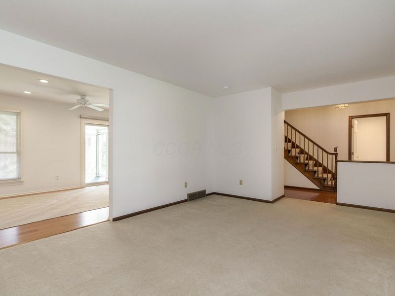 988 Danvers Avenue , Westerville, OH 43081 Photo 9