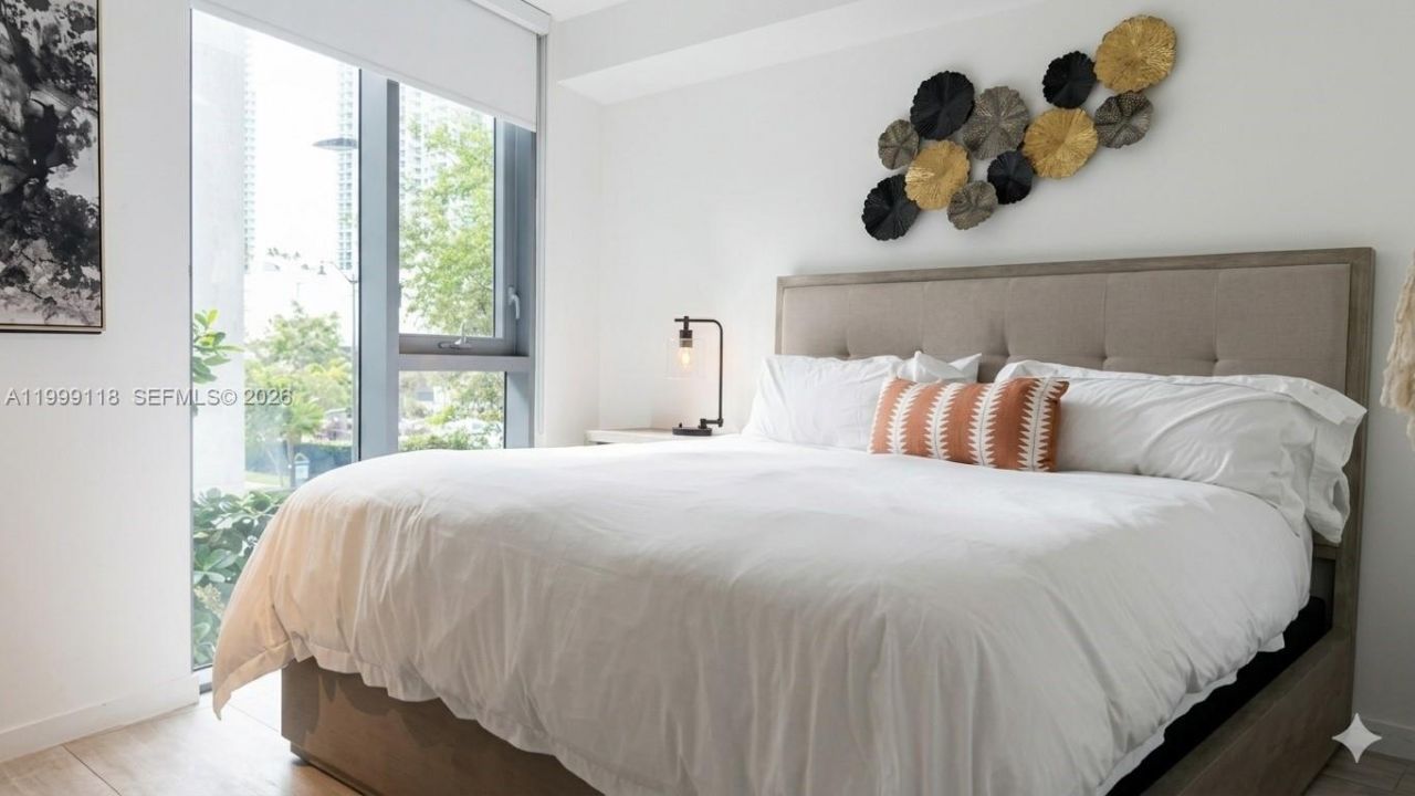 31 SE 6th St, Unit 301, Miami, FL 33131 Photo