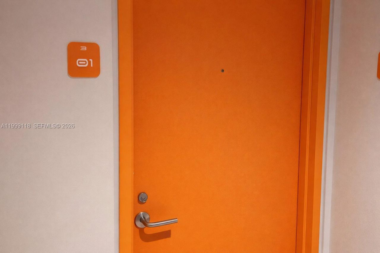 31 SE 6th St, Unit 301, Miami, FL 33131 Photo