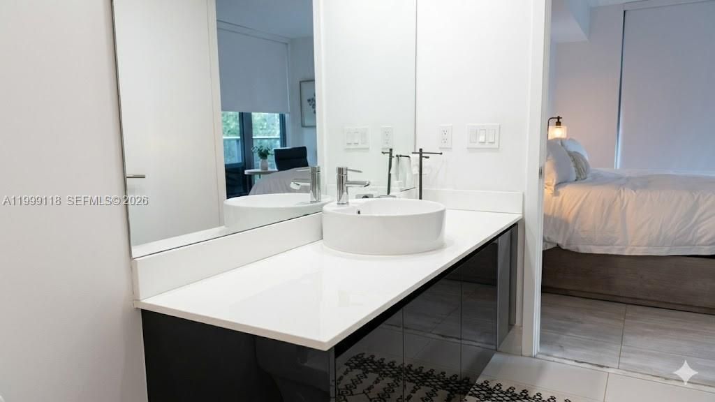 31 SE 6th St, Unit 301, Miami, FL 33131 Photo