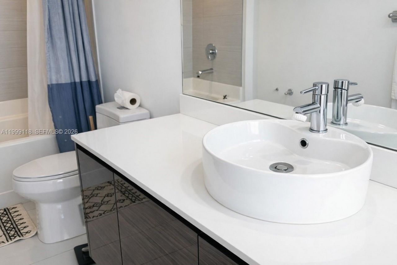 31 SE 6th St, Unit 301, Miami, FL 33131 Photo