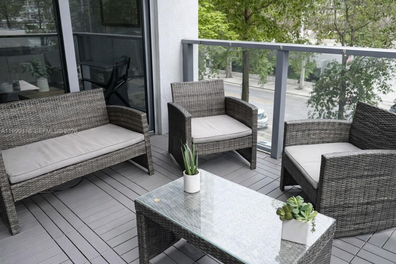 31 SE 6th St, Unit 301, Miami, FL 33131 Photo