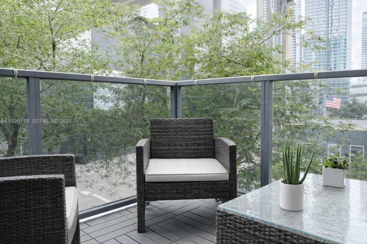 31 SE 6th St, Unit 301, Miami, FL 33131 Photo