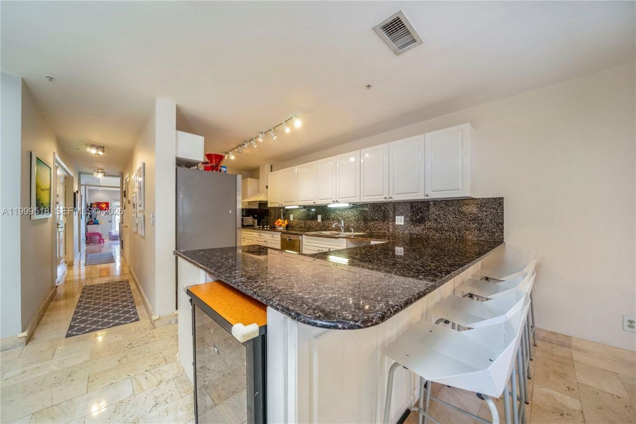 1413 Sunset Harbour Dr, Unit 209, Miami Beach, FL 33139 Photo