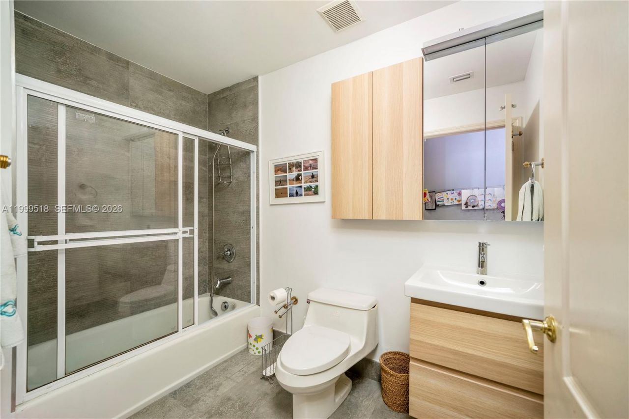 1413 Sunset Harbour Dr, Unit 209, Miami Beach, FL 33139 Photo