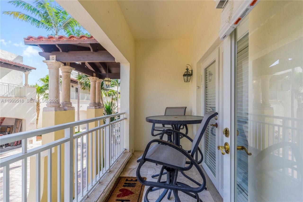 1413 Sunset Harbour Dr, Unit 209, Miami Beach, FL 33139 Photo