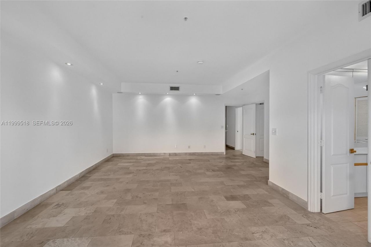 1413 Sunset Harbour Dr, Unit 209, Miami Beach, FL 33139 Photo