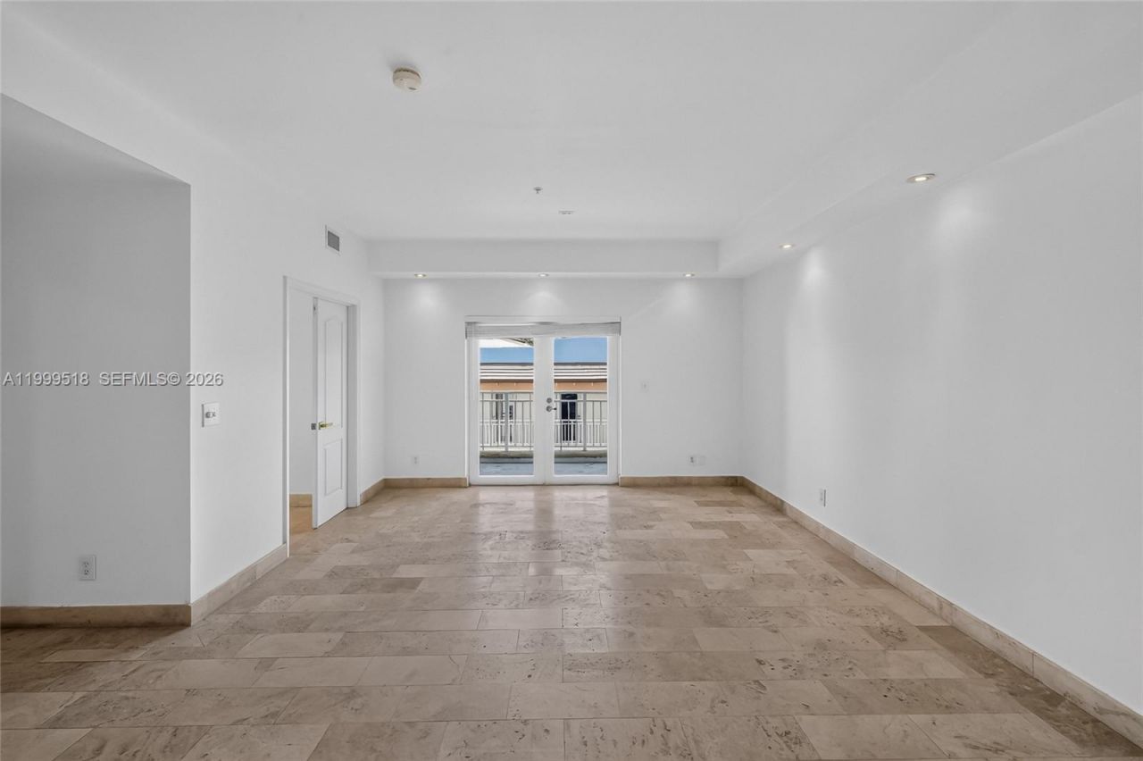 1413 Sunset Harbour Dr, Unit 209, Miami Beach, FL 33139 Photo