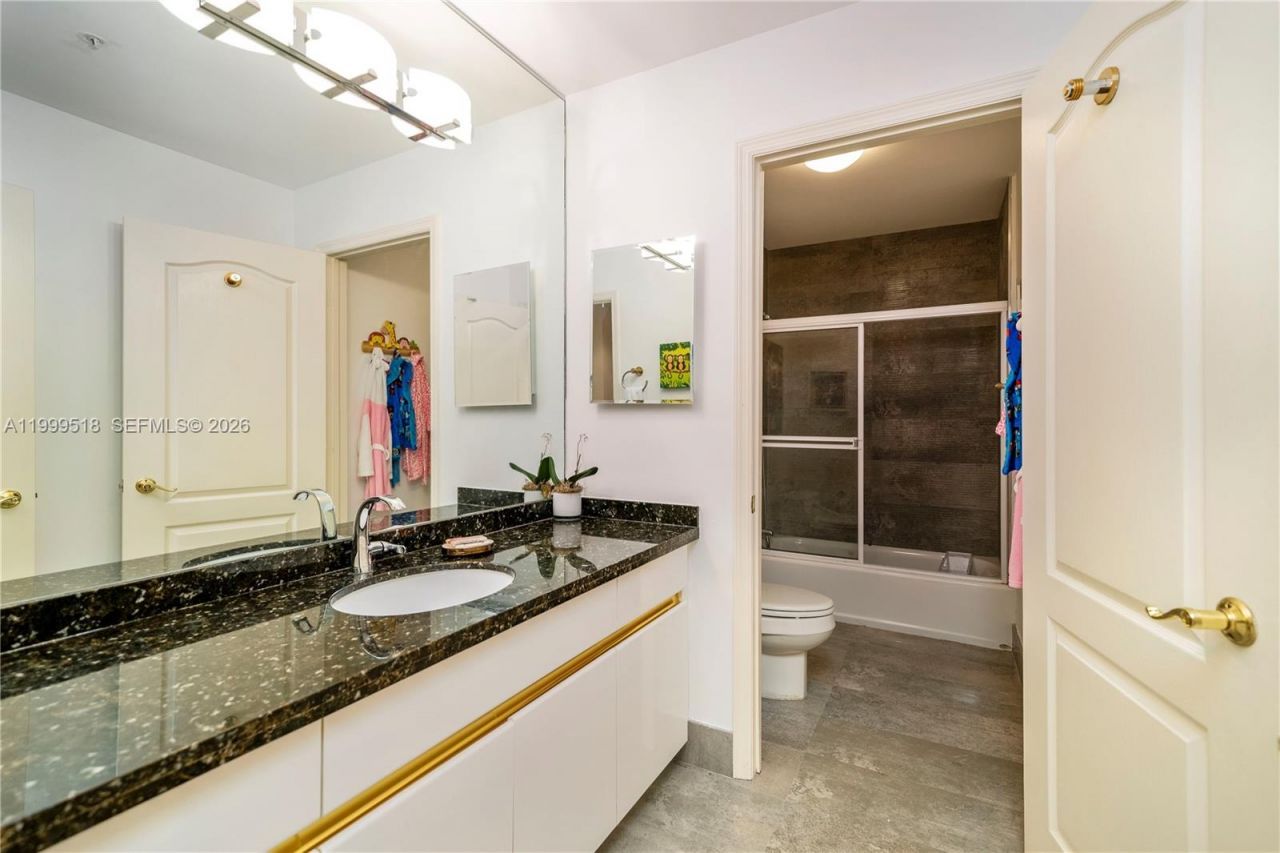 1413 Sunset Harbour Dr, Unit 209, Miami Beach, FL 33139 Photo