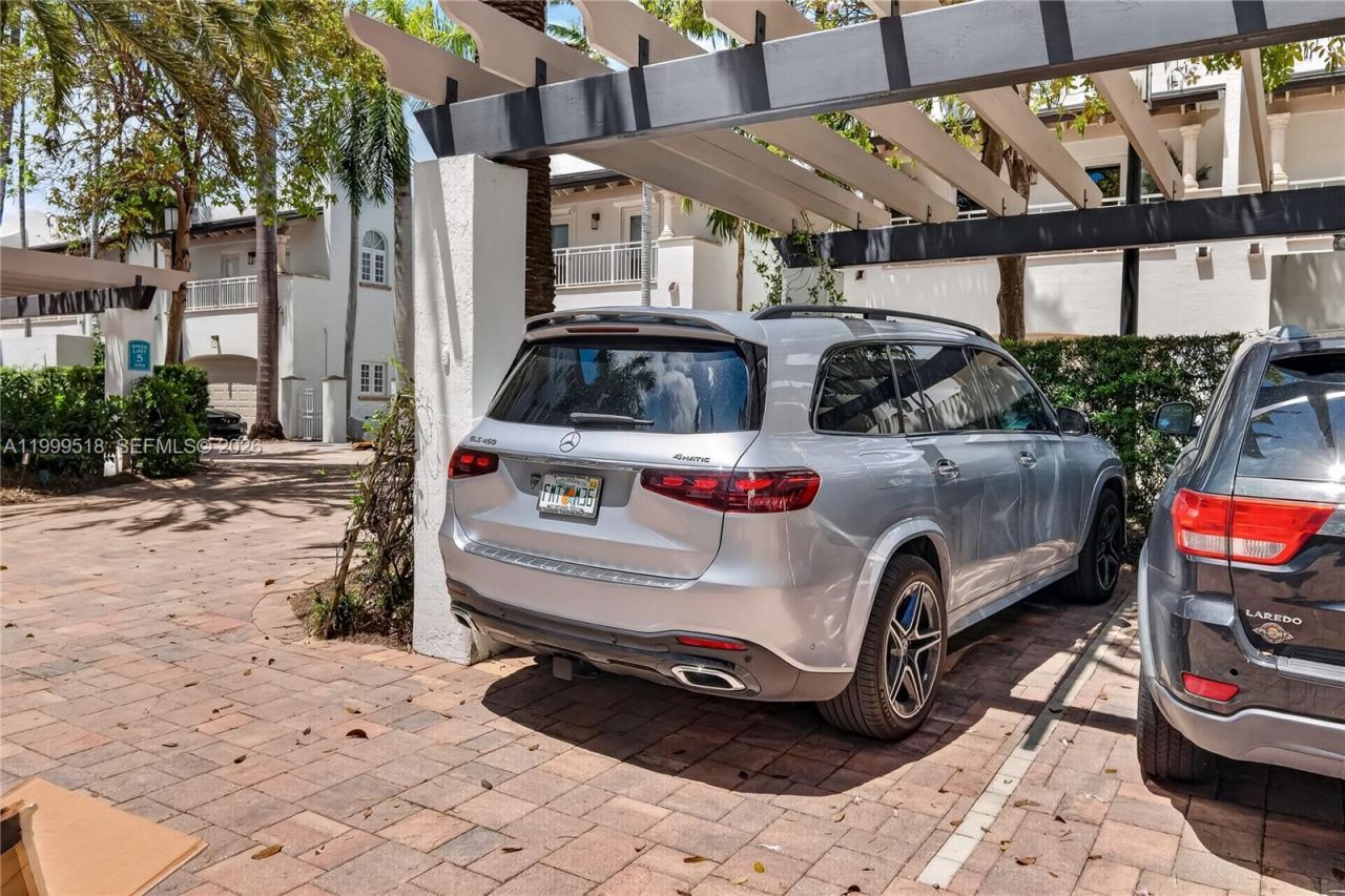 1413 Sunset Harbour Dr, Unit 209, Miami Beach, FL 33139 Photo