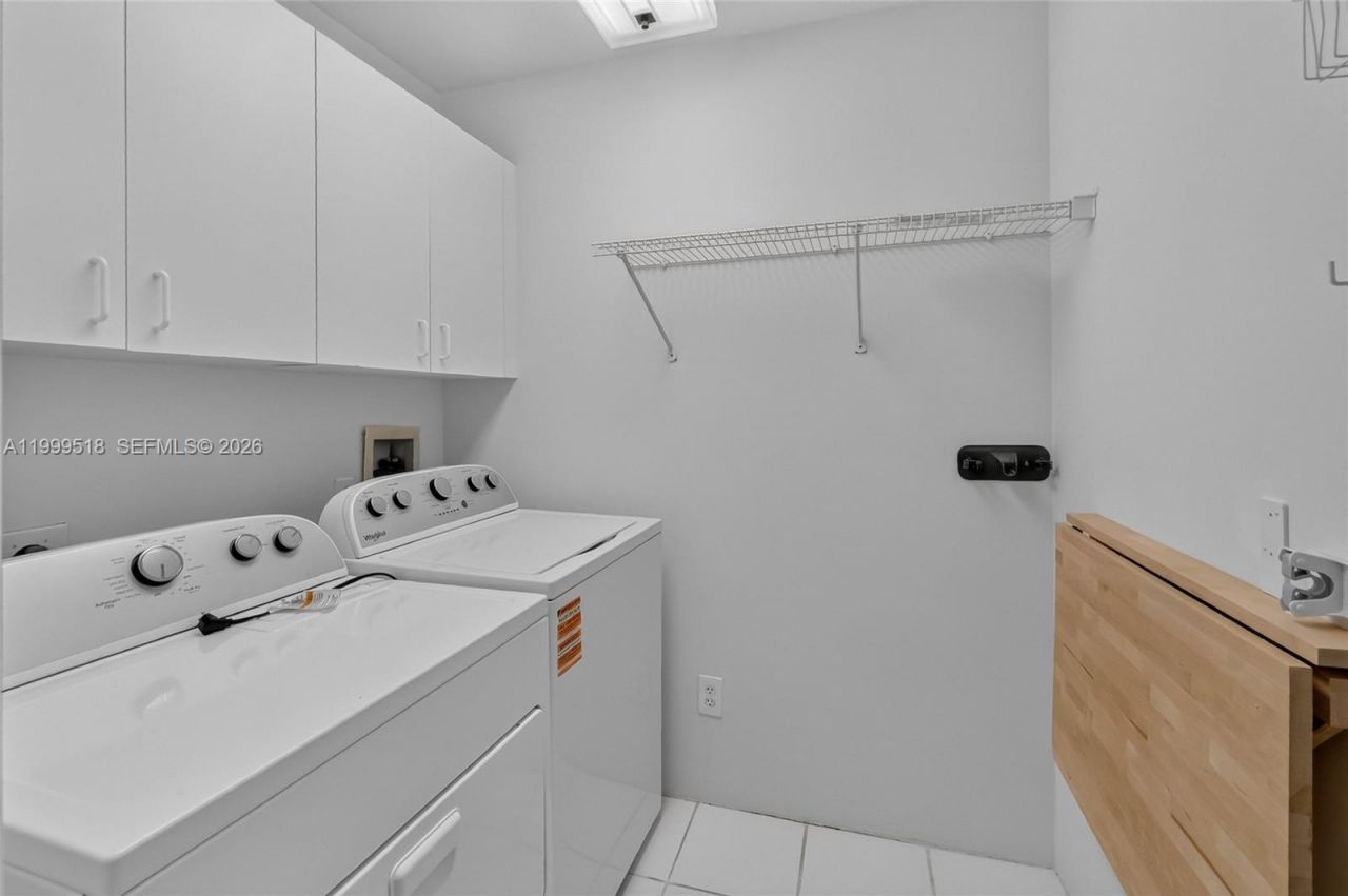 1413 Sunset Harbour Dr, Unit 209, Miami Beach, FL 33139 Photo