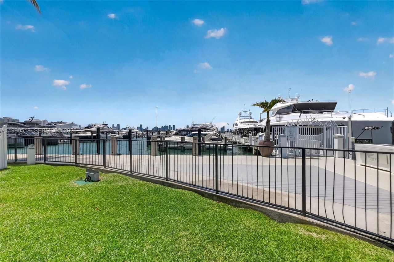 1413 Sunset Harbour Dr, Unit 209, Miami Beach, FL 33139 Photo