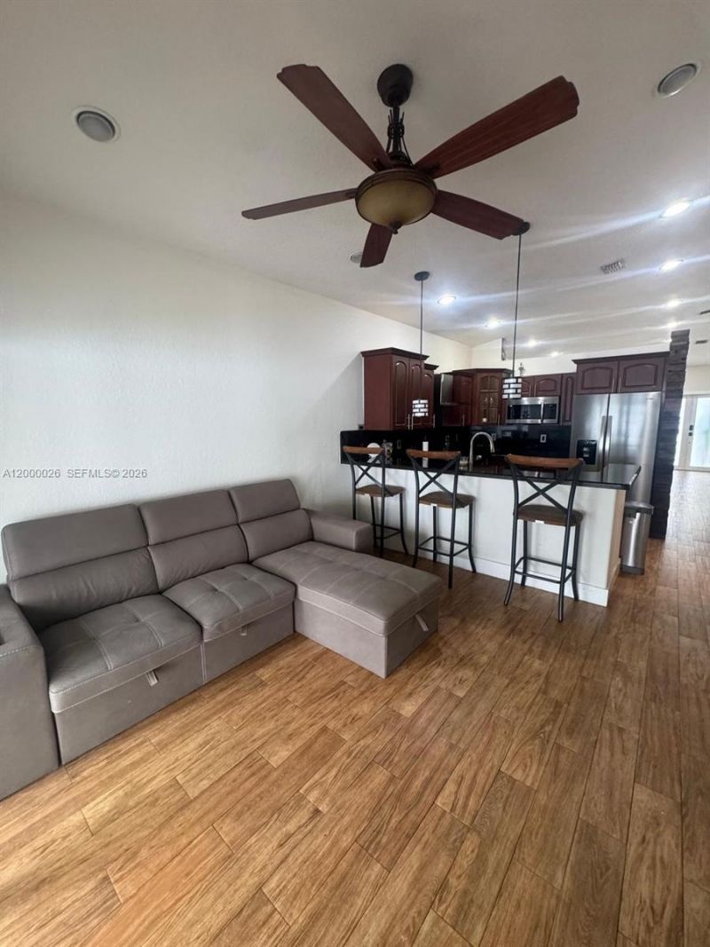 20009 NW 80th Ave, Hialeah, FL 33015 Photo