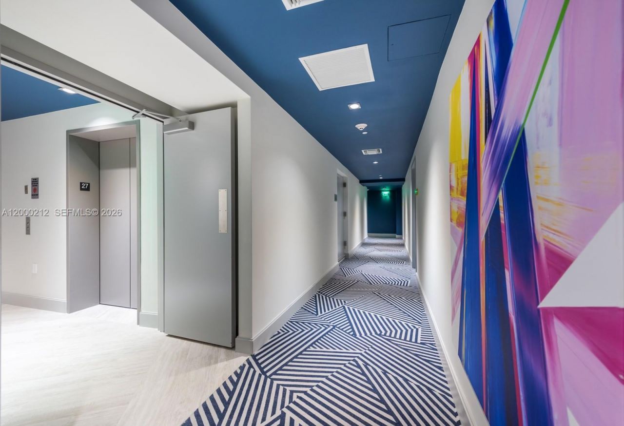 45 SW 9th St, Unit 4006, Miami, FL 33130 Photo