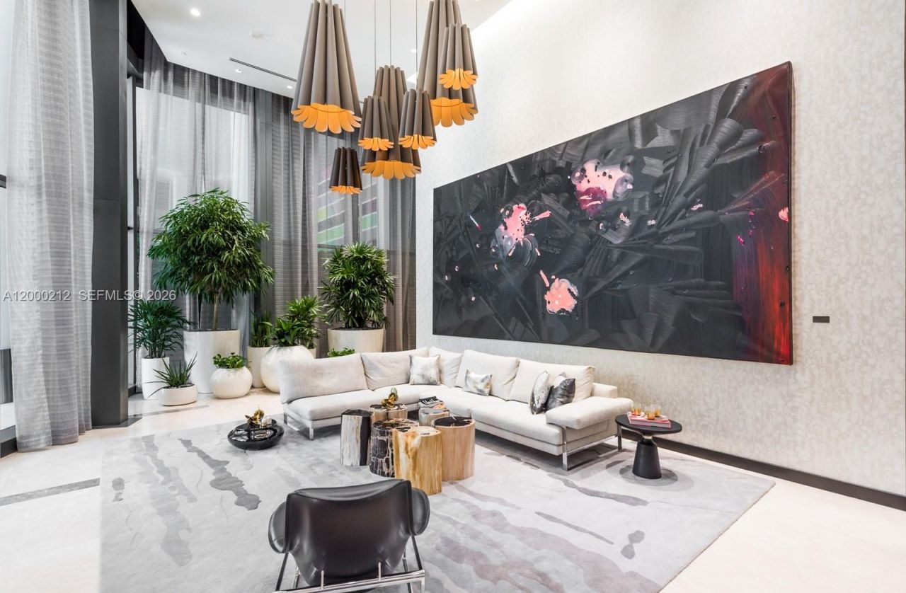 45 SW 9th St, Unit 4006, Miami, FL 33130 Photo