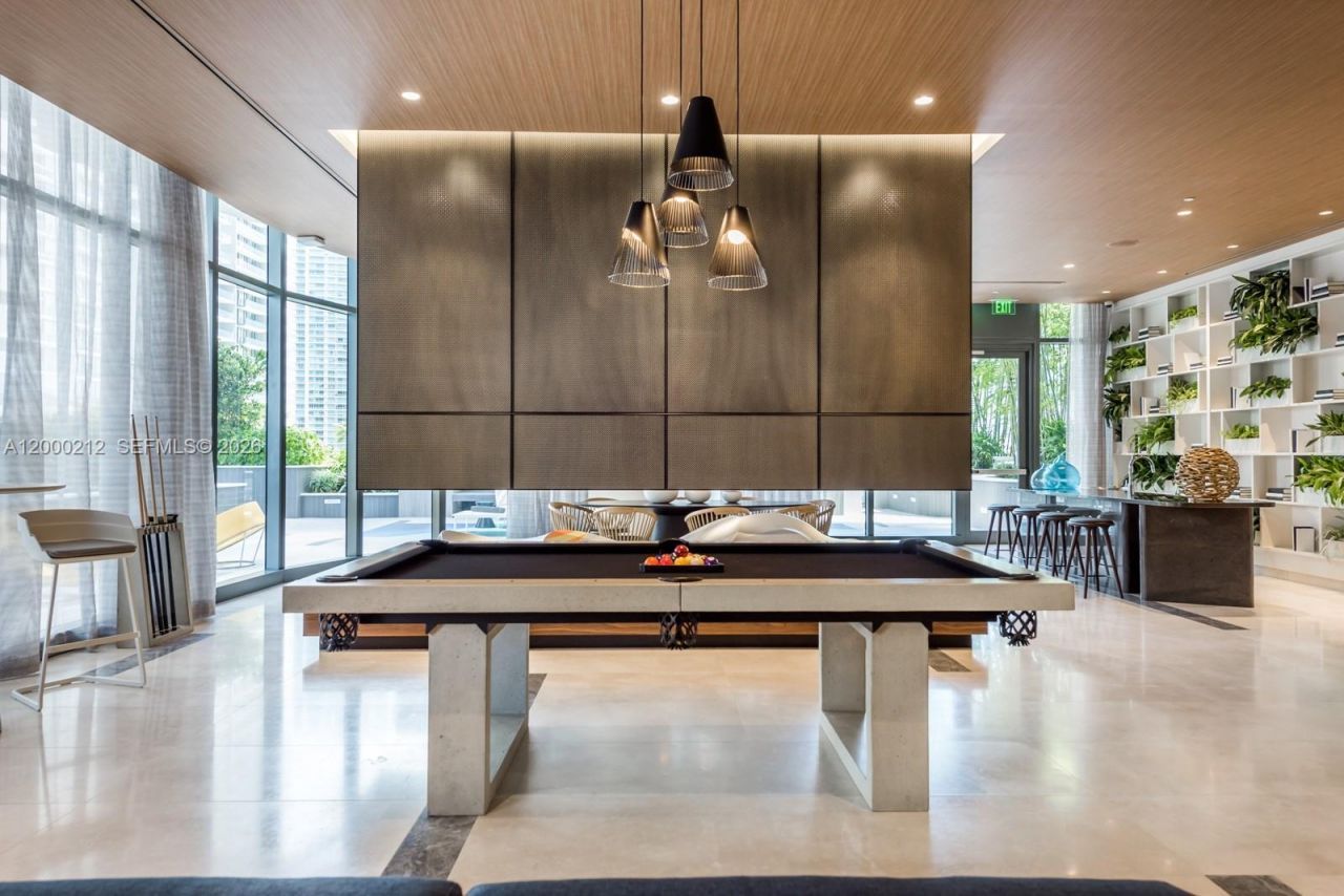 45 SW 9th St, Unit 4006, Miami, FL 33130 Photo