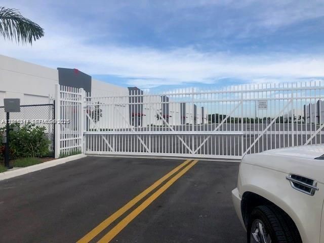 1750 SE 38 Ave, Unit Bay 12, Homestead, FL 33033 Photo