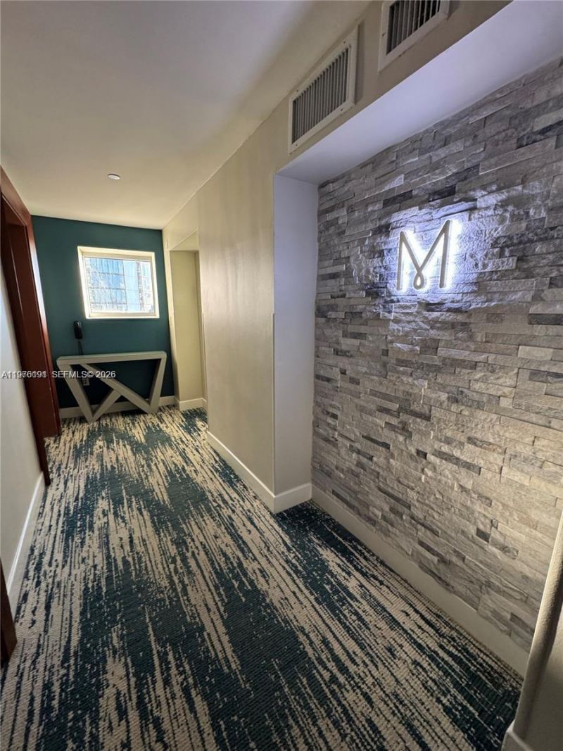 18683 Collins Av, Unit 2306, Sunny Isles Beach, FL 33160 Photo