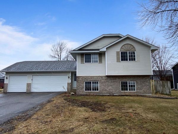 218 Crystal Lane , Montrose, MN 55363