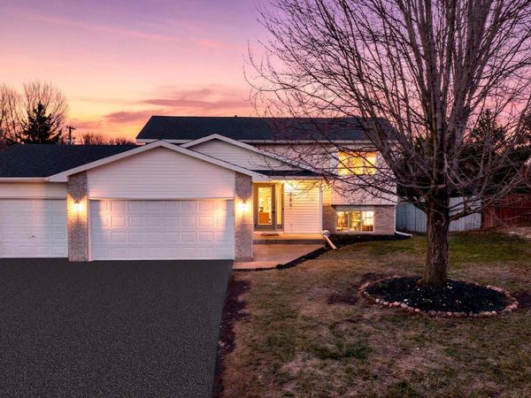 800 11th Avenue SW, Isanti, MN 55040