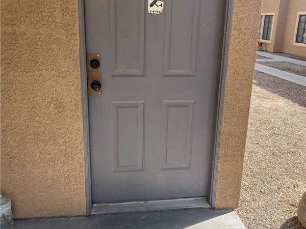 2101 HUSSIUM HILLS Street, Unit 206, Las Vegas, NV 89108