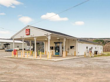 8138 S Main Street, Springwater, NY 14560