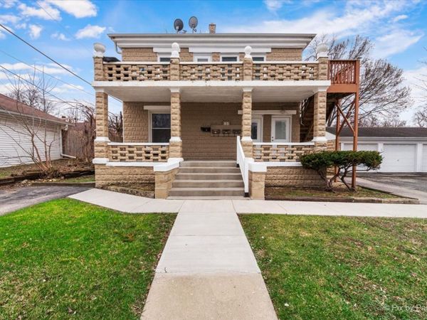 85 E TERRA COTTA Avenue , Crystal Lake, IL 60014