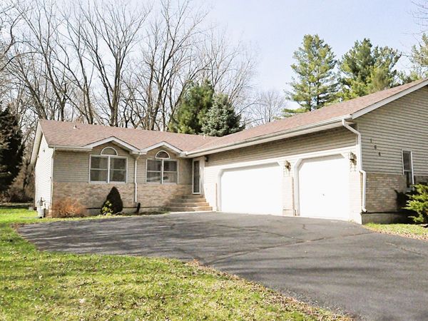 164 COLUMBIA , Poplar Grove, IL 61065