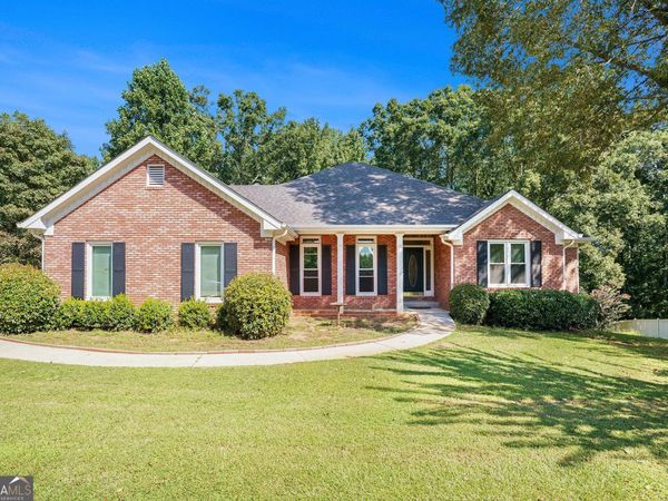 1020 Thornwood Circle, Covington, GA 30016