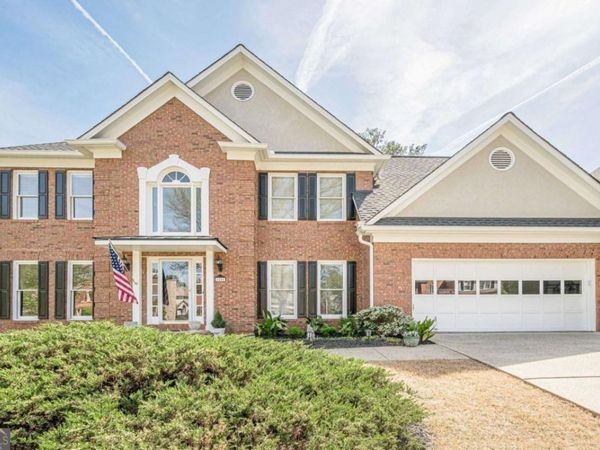 4454 Woodford Pass NE, Roswell, GA 30075