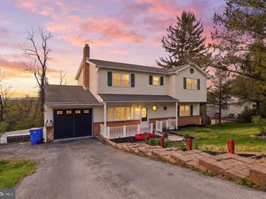 6230 HOCKER DRIVE, HARRISBURG, PA 17111