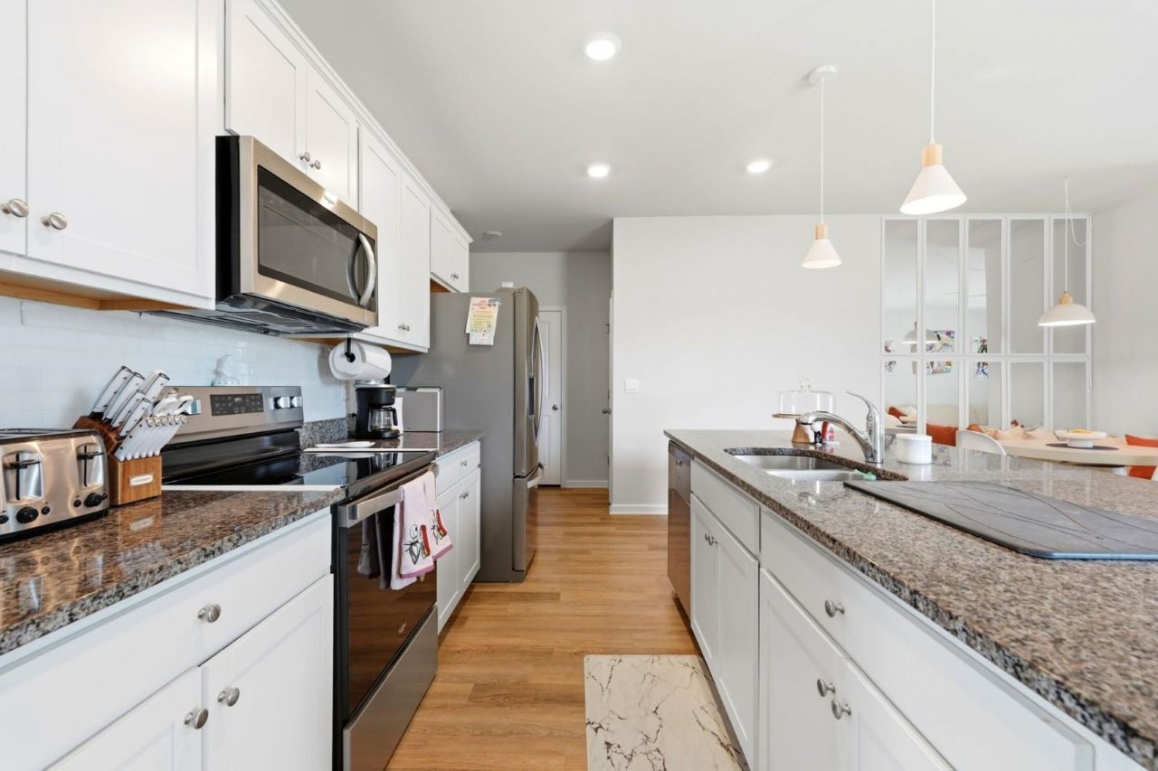 1226 Sennema Circle Photo 12