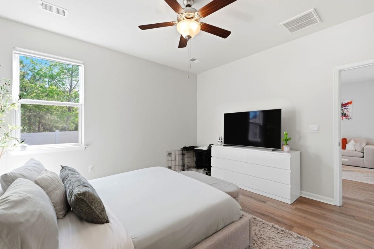 1226 Sennema Circle Photo 16